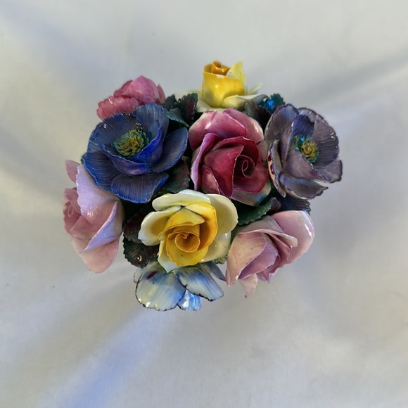 Thorley Bone China Handmade and Painted Floral  Bouquet - Picture 6 of 13